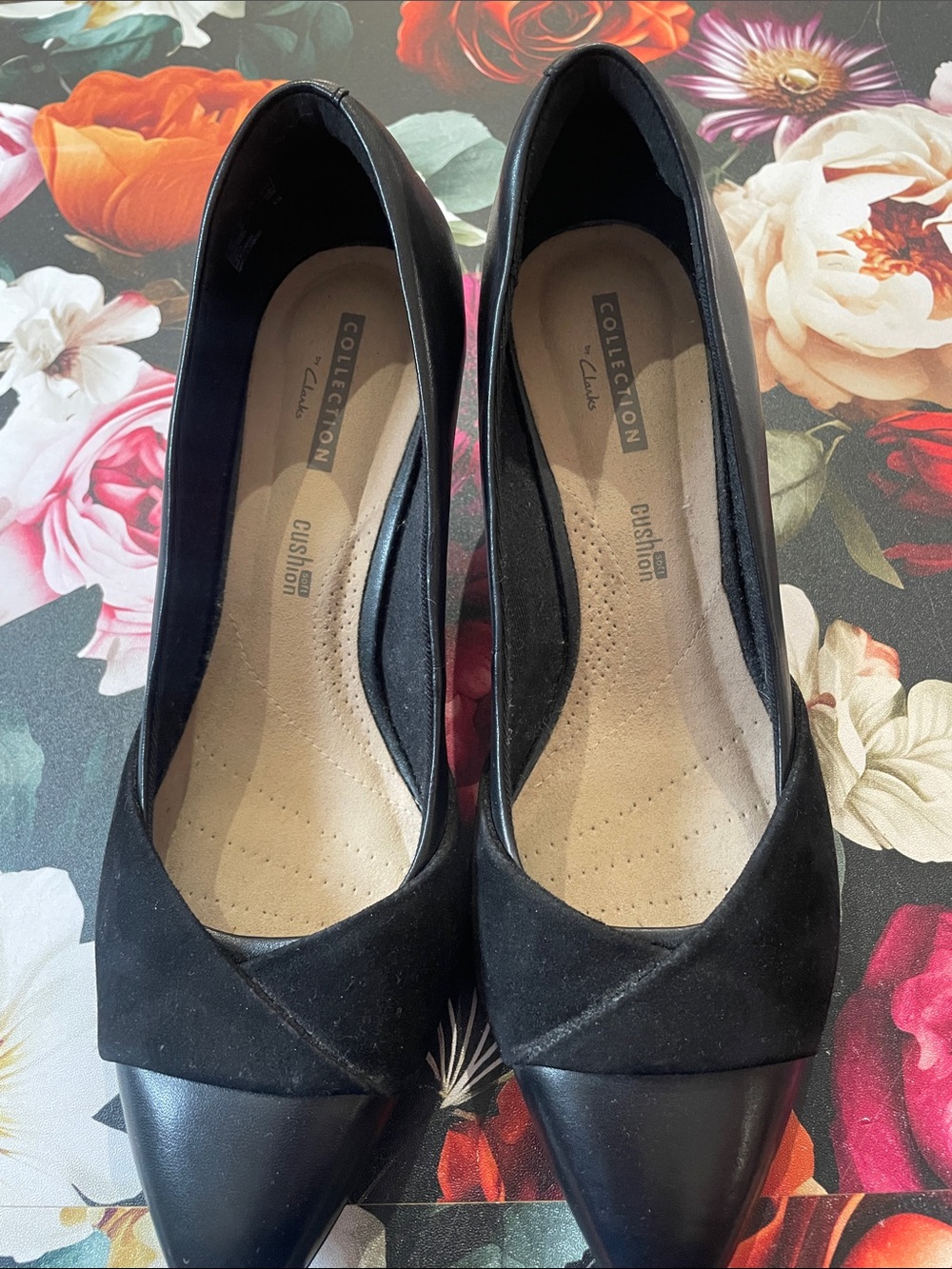 Clarks Black Pointed Toe Flats with Mixed Upper